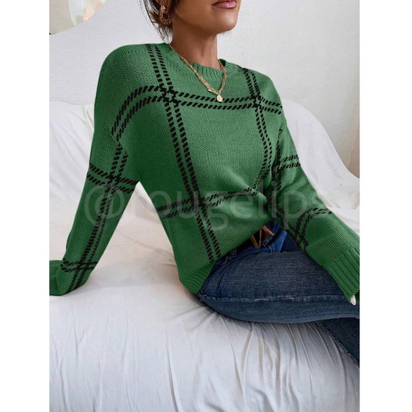 Grid Plaid Pattern Green Knit Crew Neck Pullover Sweater - Picture 6 of 8